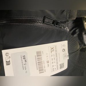 NWT Men’s jacket water repellent black in XL